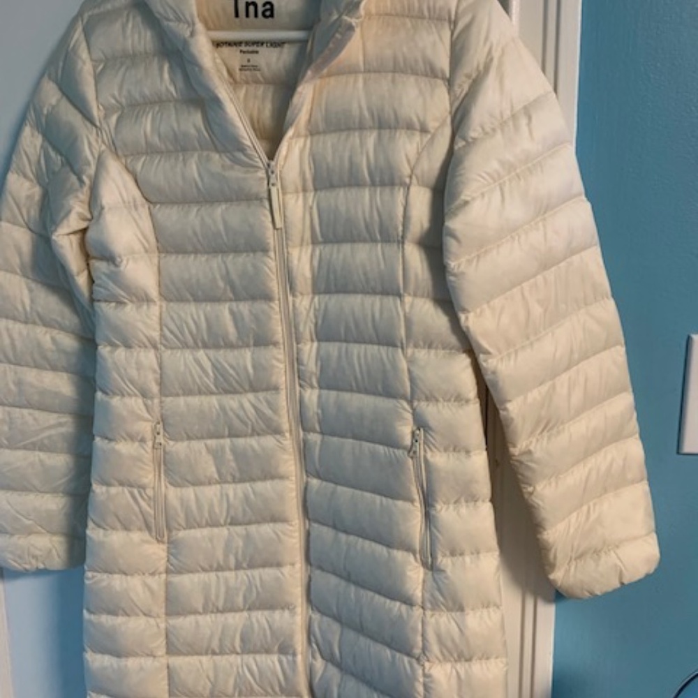 Light cream puffer coat
